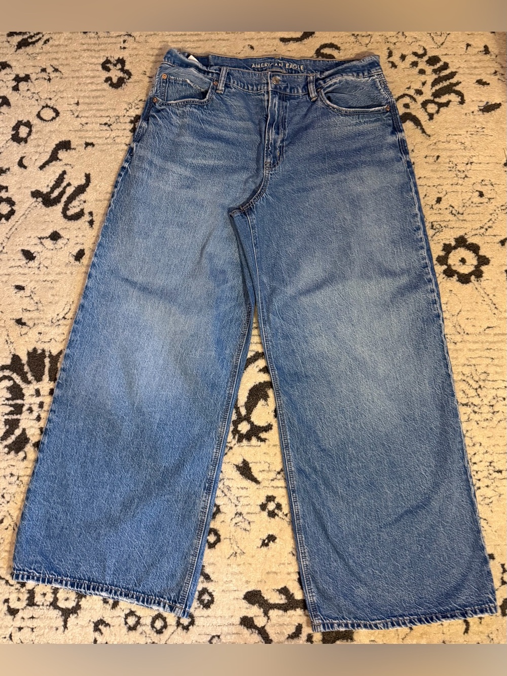 American Eagle Strigid Low Rise Ultra Wide Leg Women’s Jeans Size 12